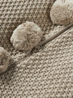 Strick-Kissenhülle Molly mit Pompoms