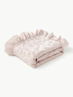 Strukturierte Baumwoll-Decke Clara mit Rüschen und floralem Muster