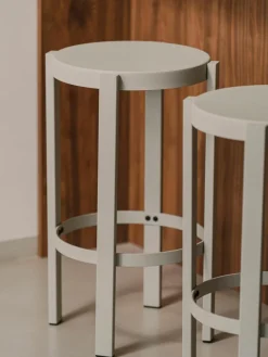 Thekenhocker Doon aus Metall