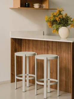Thekenhocker Doon aus Metall