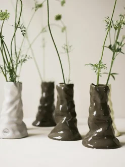 Vase Bloom aus Keramik, H 15 cm