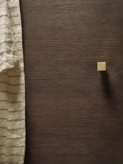 Wandhaken Square aus Messing