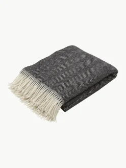 Wolldecke Tirol mit Fischgrätmuster und Fransen