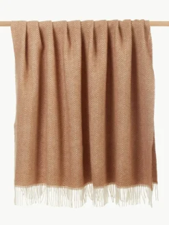 Wolldecke Tirol mit Fischgrätmuster und Fransen