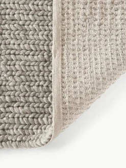 Wollteppich Bruna mit geflochtener Struktur